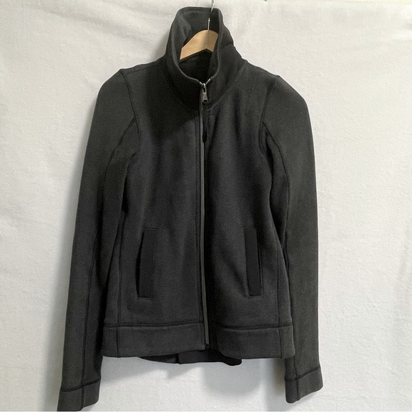 lululemon athletica Jackets & Blazers - Lululemon En Route Jacket Heathered Black